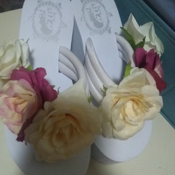 💐SUPER HIGH UNIQUE FLORAL PLATFORMS NWOB - Picture 10 of 11